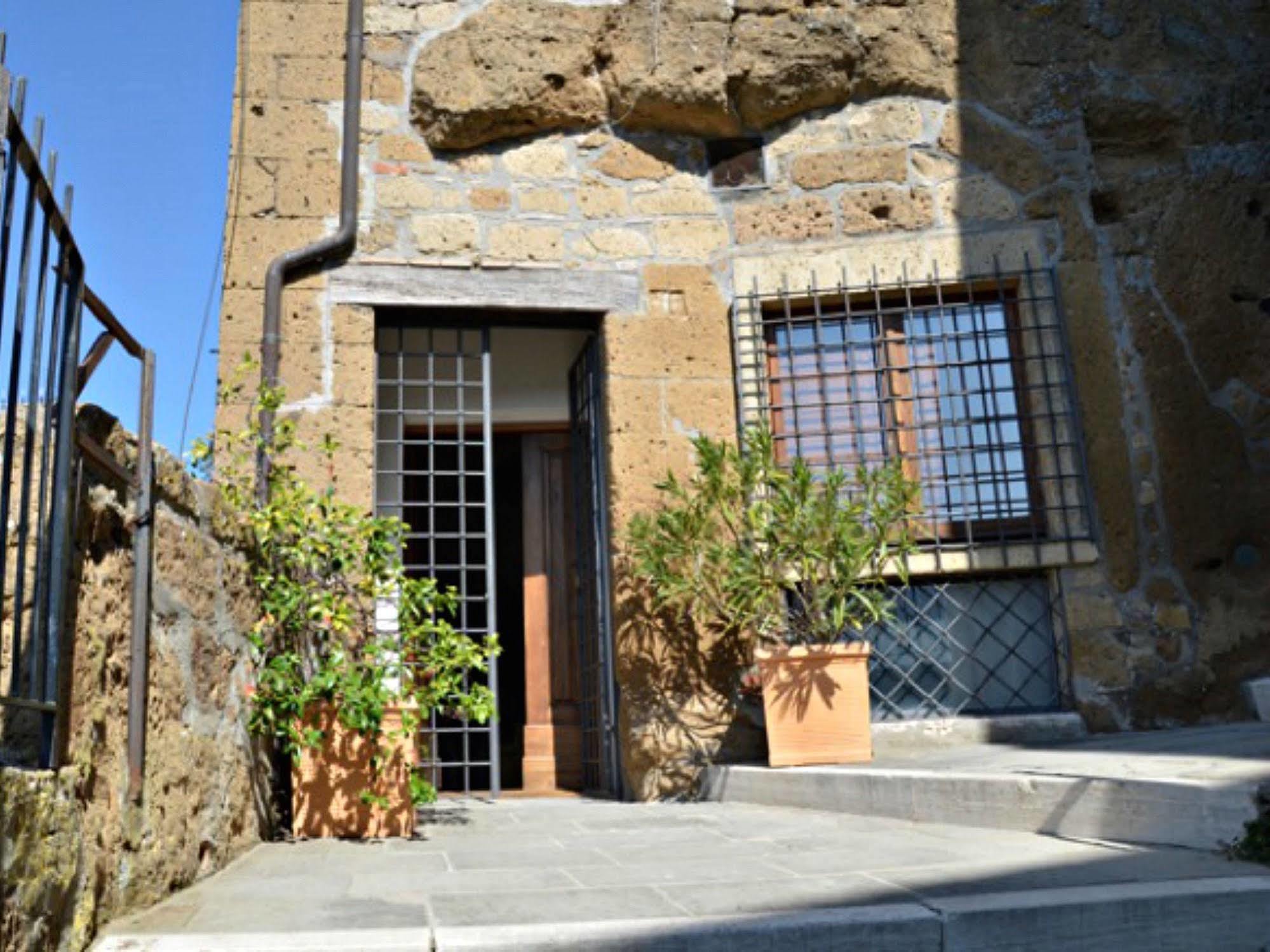 Hotel La Casa Degli Archi Pitigliano Exterior foto